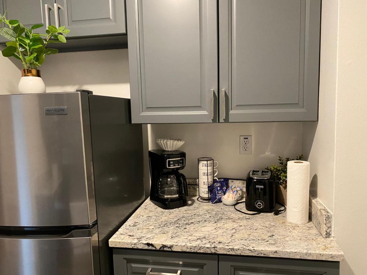 Stylish 1 Bedroom Apartment In Gadsden, Al Eksteriør billede