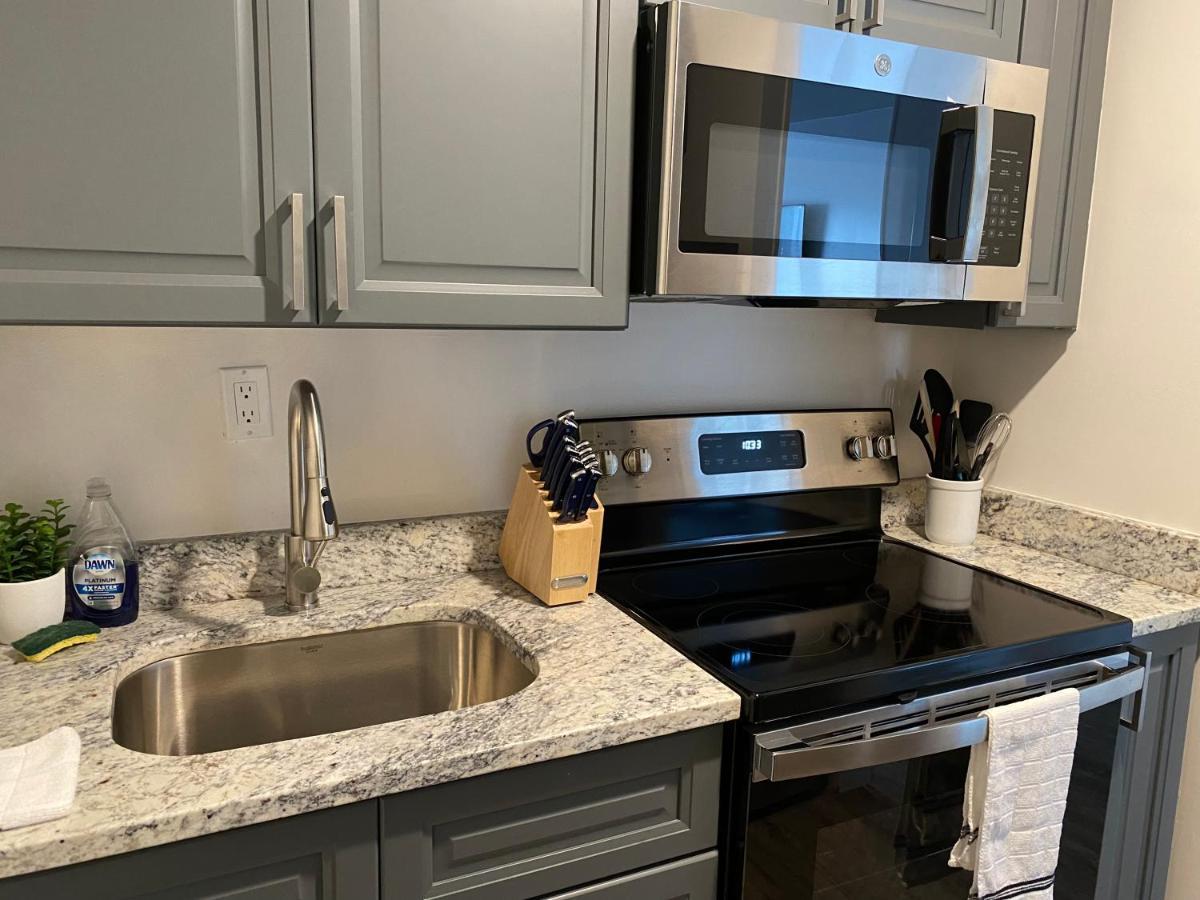 Stylish 1 Bedroom Apartment In Gadsden, Al Eksteriør billede